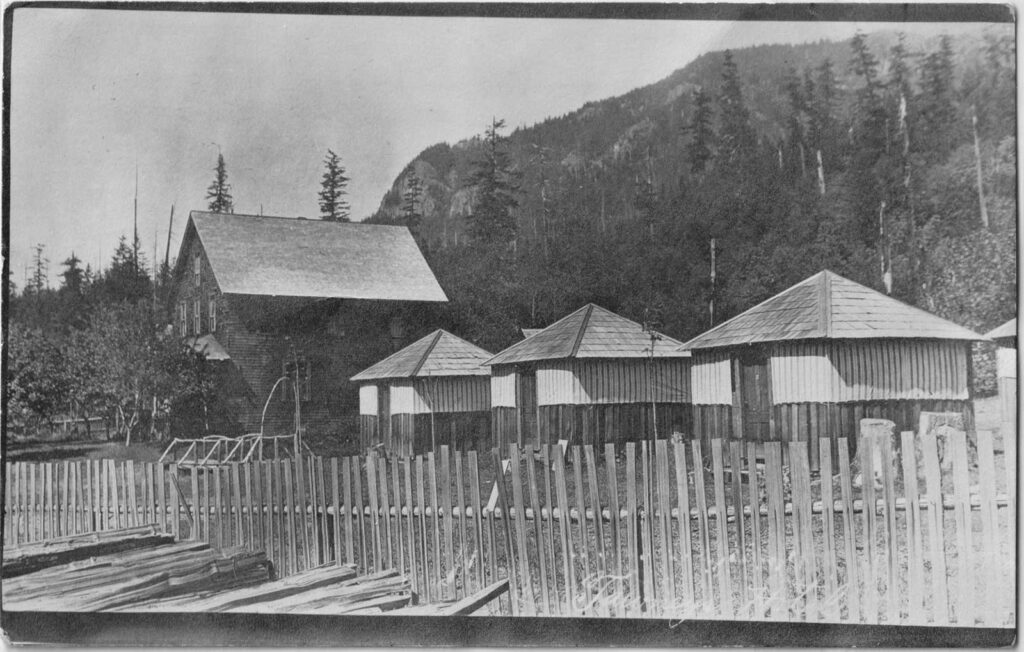 Tent Bungalows at Tawney's Hotel, Welches Oregon