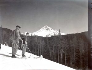 A classic Lolo Pass Ski Trip from 1955